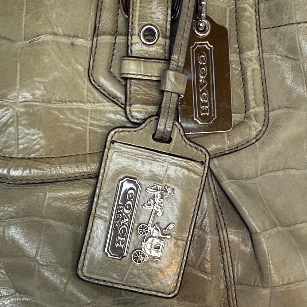 Coach Olive Croc-Embossed Shoulder Bag - Picture 2 of 9